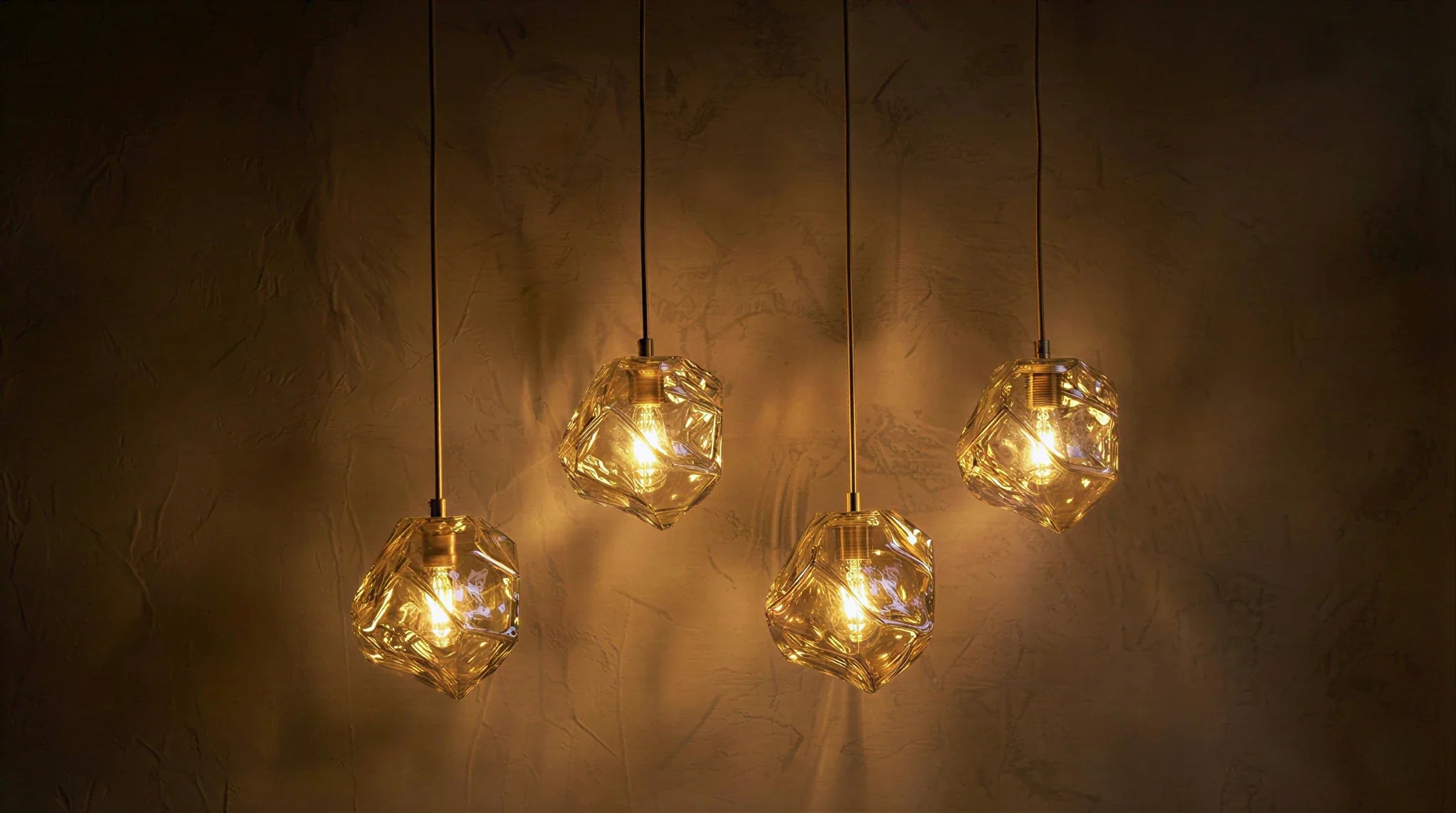 Pendant Lights - Luminor Arc