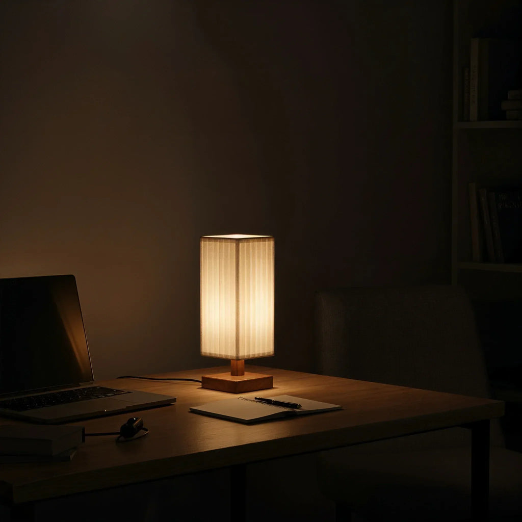 Solo Desk Lamp - Luminor Arc